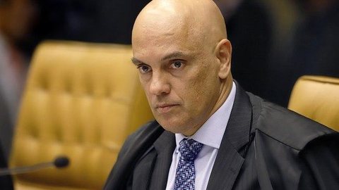 Moraes pede atualização do inquérito sobre interferência de Bolsonaro na PF