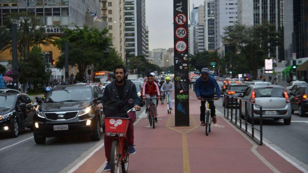 Classe alta e branca tem mais infraestrutura cicloviária em São Paulo