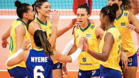 Não foi dessa vez! As brasileiras lutaram, mas no final ficaram com a prata no Campeonato Mundial de Voleibol - Imagem: reprodução Twitter