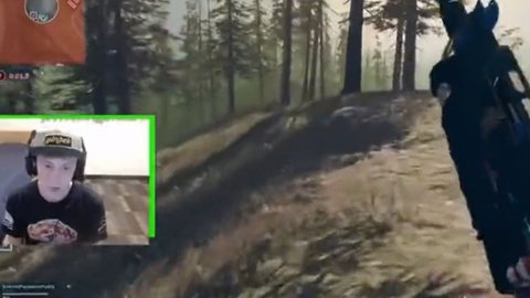 Muitos jogadores de Call of Duty notaram que o conteúdo era antigo pelo mapa presente no clipe - Imagem: reprodução/Twitter @Dexerto