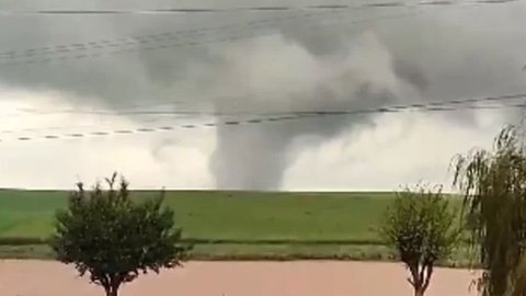 Tornado atinge Rio Grande do Sul - Imagem: Reprodução | YouTube - SCC10