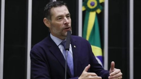 As investigações seguem em sigilo, e as autoridades competentes analisarão os depoimentos e laudos periciais para esclarecer o caso - Imagem: Reprodução/Bruno Spada/Câmara dos Deputados
