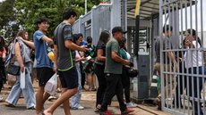 Estudantes que concluíram o ensino médio e fizeram o Enem 2024 ou 2025 podem se inscrever para bolsas de estudo no Prouni - Imagem: Reprodução/Marcelo Camargo/Agência Brasil