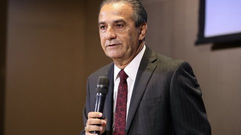 Pastor Silas Malafaia critica senadora Damares Alves por acusações sem provas sobre igrejas evangélicas e fraudes no INSS - Imagem: Marcos Corrêa/PR