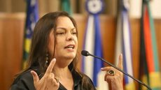 Douglas Schwartzmann e Rita Adriana também são alvos da investigação, mas não foram localizados durante a operação policial - Imagem: Reprodução/ Instagram