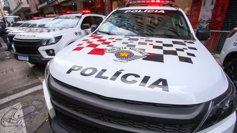 Polícia investiga o caso de feminicídio e busca o suspeito, que fugiu após o crime utilizando a moto da vítima - Imagem: Reprodução/Gilberto Marques/Governo do Estado de SP