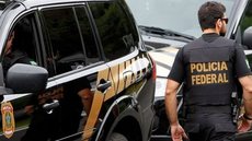 Suspeitos podem enfrentar penas de até 17 anos de prisão por associação criminosa, estelionato e uso de documento falso - Imagem: Reprodução/PF