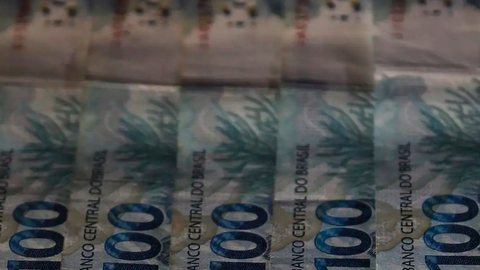 O crescimento do PIB está projetado em 1,8% para 2026, com o dólar cotado a R$ 5,50, indicando estabilidade no cenário econômico - Imagem: Reprodução/José Cruz/Agência Brasil