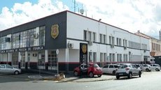 Cachorra não sobreviveu aos ferimentos e caso é investigado pela polícia - Imagem: Reprodução/EPTV