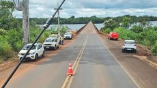 O DER-MG e o Departamento Rodoviário de SP discutem medidas para recuperação da ponte, enquanto motoristas devem respeitar a interdição - Imagem: Divulgação/Defesa Civil
