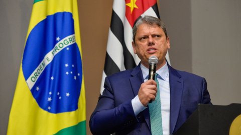Com a reeleição em vista, aliados de Tarcísio disputam posições na chapa, incluindo vice-governador e Senado - Imagem: Reprodução/Monica Andrade