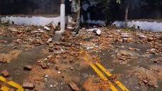 A Prefeitura de São Paulo deve aprovar o plano emergencial para a reconstrução do muro do Cemitério Quarta Parada - Imagem: Reprodução/ Instagram