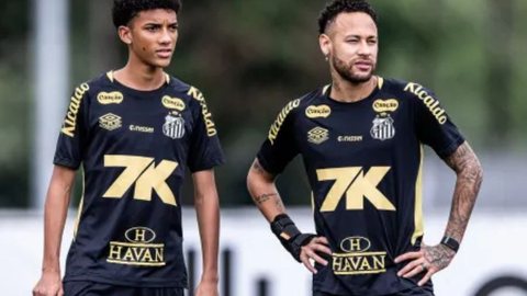 Após desentendimento, Neymar e Robinho Jr. se desculpam e encerram polêmica no Santos - Imagem: Reprodução/Raul Baretta/ Santos FC