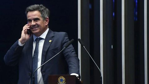 A Polícia Federal investiga a relação entre Ciro Nogueira e Daniel Vorcaro, com mandados de busca e apreensão em endereços do senador - Imagem: Reprodução/Carlos Moura/Agência Senado
