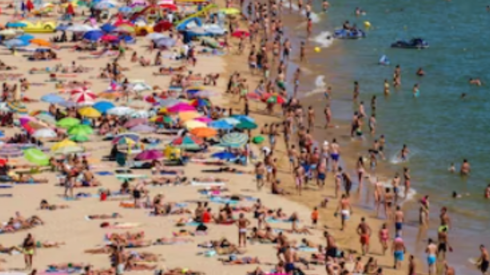 Caixas de som serão apreendidas nas praias do Guarujá - Imagem: reprodução freepik