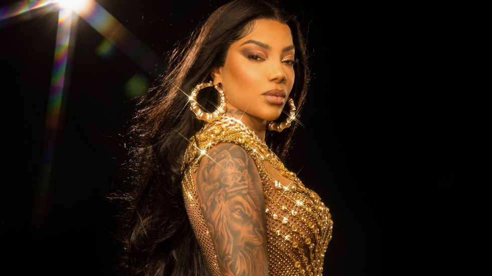 Ludmilla celebra 10 anos de carreira com turnê especial. - Imagem: reprodução Twitter@Ludmilla