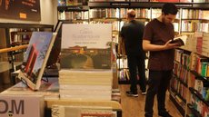Após anos sem atualização, o PNLL retoma a leitura como prioridade na agenda pública, envolvendo diversas instâncias de governança - Imagem: Reprodução/Letícia Sales