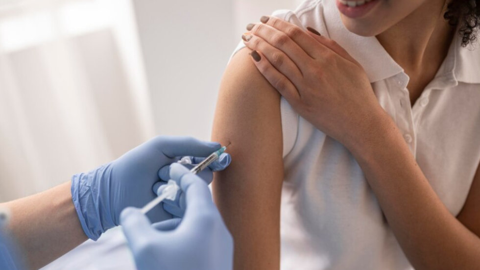 Vacinação contra a gripe atinge apenas 22% do público-alvo, aponta Ministério da Saúde. - Imagem: reprodução freepik