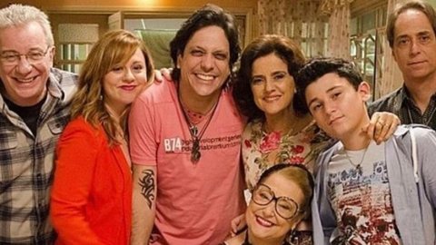 'A Grande Família' foi grande sucesso da TV Globo, contando com quase 500 episódios - Imagem: reprodução Instagram @_agrandefamilia__