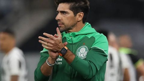 Abel Ferreira em jogo contra Botafogo - Foto: Cesar Greco/Palmeiras
