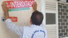 Ação conjunta da Vigilância Sanitária e da Polícia Militar garantiu o resgate das vítimas - Imagem: Reprodução