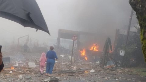 Acidente aéreo em Gramado deixa 9 mortos e 15 feridos - Imagem: Reprodução / X / @plocsocial