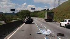 Perícia foi acionada para investigar as causas do capotamento - Imagem: Reprodução/G1
