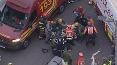 O acidente na Marginal Tietê causou bloqueio total da pista expressa e congestionamentos na Rodovia Castello Branco - Imagem: Reprodução/Tv Globo