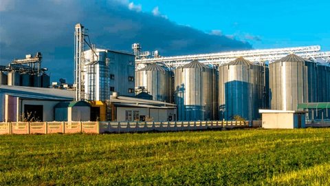 A linha Agroindústria Investimentos oferece financiamento a taxas a partir de 0% ao mês, facilitando a modernização do setor agrícola. - Imagem: Reprodução | Freepik