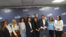 Deputadas participaram de reunião com presidente da Câmara nesta terça - Imagem: Reprodução / TV Globo / Paulo Gomes