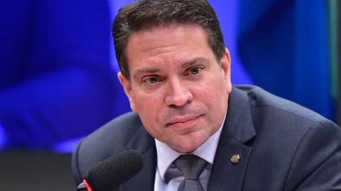 Alexandre Ramagem é preso nos Estados Unidos após fuga do Brasil. - Imagem: Reprodução/Câmara dos Deputados.