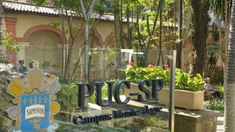 Alunos da PUC-SP chamam estudantes da USP de 'cotistas' e 'pobres' - Imagem: Divulgação / PUC-SP
