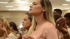 Andressa Urach cria igreja e anuncia mulheres trans como obreiras; assista - Imagem: Reprodução/Instagram