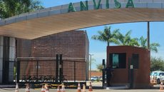 A Anvisa vetou produtos de cannabis de Hemp Vegan e Cannafy, além de fiscalizar a empresa De Volta às Raízes por irregularidades - Imagem: Reprodução/Agência Brasil