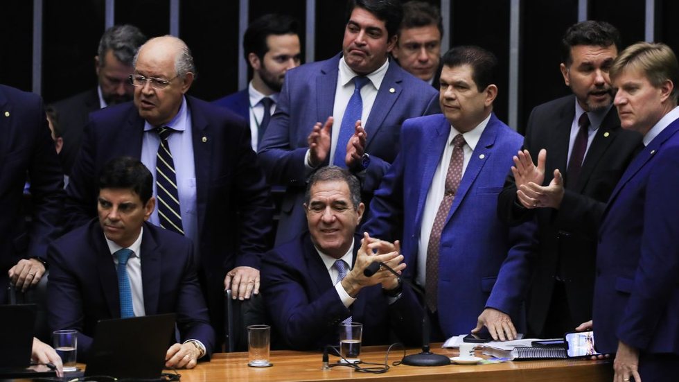 Câmara dos Deputados durante sessão plenária - Imagem: Reprodução / Lula Marques / Agência Brasil