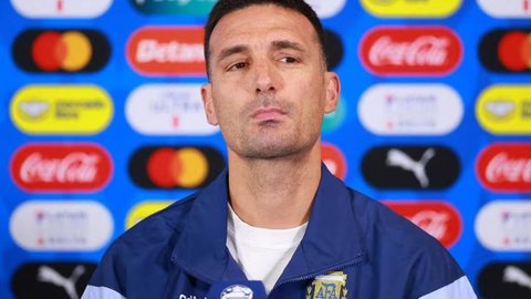 Lionel Scaloni, técnico da Argentina - Imagem: Reprodução / OneFootball