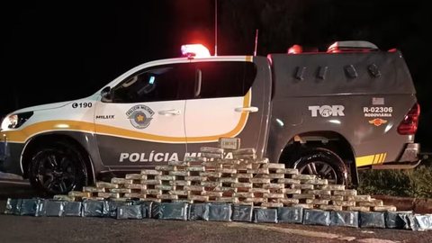 Polícia apreende cocaína e “dry” escondidos em caminhão na Raposo Tavares. - Imagem: Divulgação/Polícia Rodoviária.