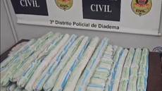 Artefatos estavam escondidos no porta-malas do carro usado pelos suspeitos, que era monitorado pelos policiais - Imagem: Reprodução | Polícia Civil de São Paulo