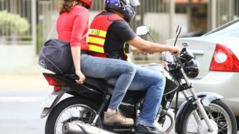 Mototáxi passa a operar com regras definidas na capital - Imagem: Reprodução