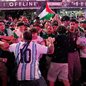 Confusão entre argentinos e argelinos na Times Square - Imagem: Reprodução/REUTERS/Carolina Herrera