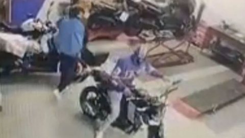 20 criminosos invadem loja de motos e fazem arrastão em São Paulo - Foto: Reprodução / Globo