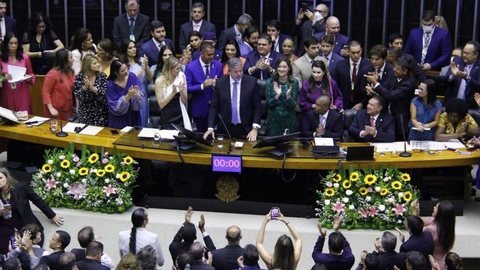 Moral da história da eleição à presidência da Câmara Deputados: Lira serviu o Bolsonarismo (PL) e servirá ao Lulismo (PT) - Imagem: reprodução Instagram