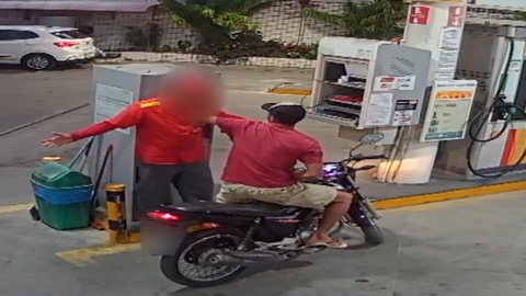 O crime foi registrado pelas câmeras de segurança do posto de gasolina - Imagem: Reprodução/Facebook