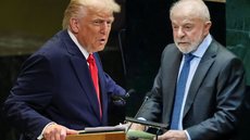 O presidente dos EUA destacou a boa química com Lula, apesar das tensões comerciais e críticas ao sistema judiciário brasileiro - Imagem: Reprodução / X / @updatecharts / @RaphaelToficial