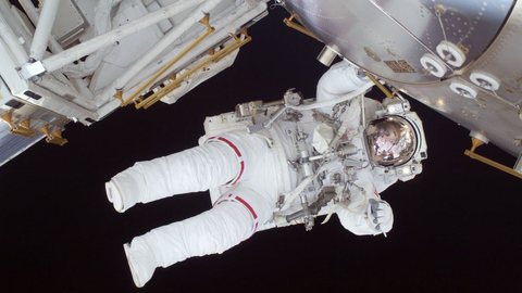 Após missão de longa duração no espaço, astronauta volta à Terra quebrando recorde - Imagem: Reprodução Pexels