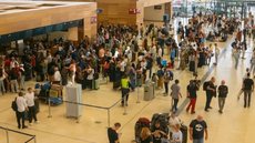 As administrações dos aeroportos afetados recomendaram que os passageiros confirmem a situação de seus voos junto às companhias aéreas antes de se dirigirem aos terminais - Imagem: Reprodução/DWS