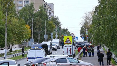 Atirador mata 15 e fere mais de 24 pessoas em escola na Rússia - Imagem: reprodução grupo bom dia