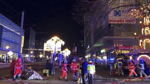 Atropelamento durante feira de Natal na Alemanha deixa 5 mortos - Imagem: Reprodução / X / @arthurgarbuio