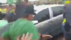 Vídeo mostra de perto atropelamento de bolsonaristas durante bloqueio de rodovia - Foto: Reprodução / Instagram
