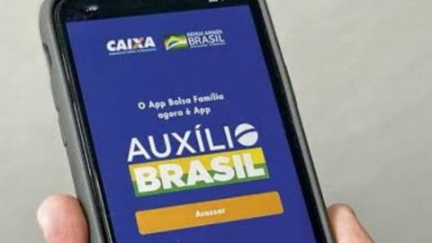 Empréstimo consignado do Auxílio Brasil tem novas regras - Imagem: reprodução Twitter